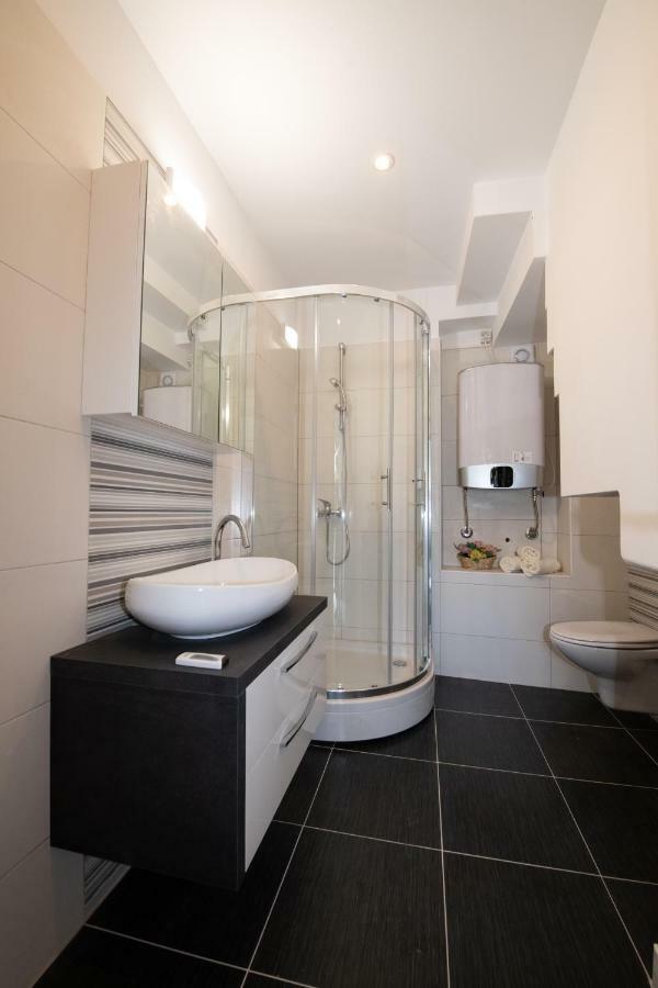 Apartment Emili Opatija Bagian luar foto