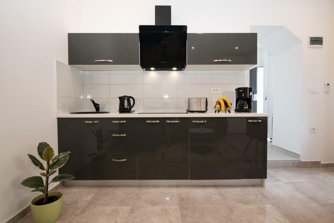Apartment Emili Opatija Bagian luar foto